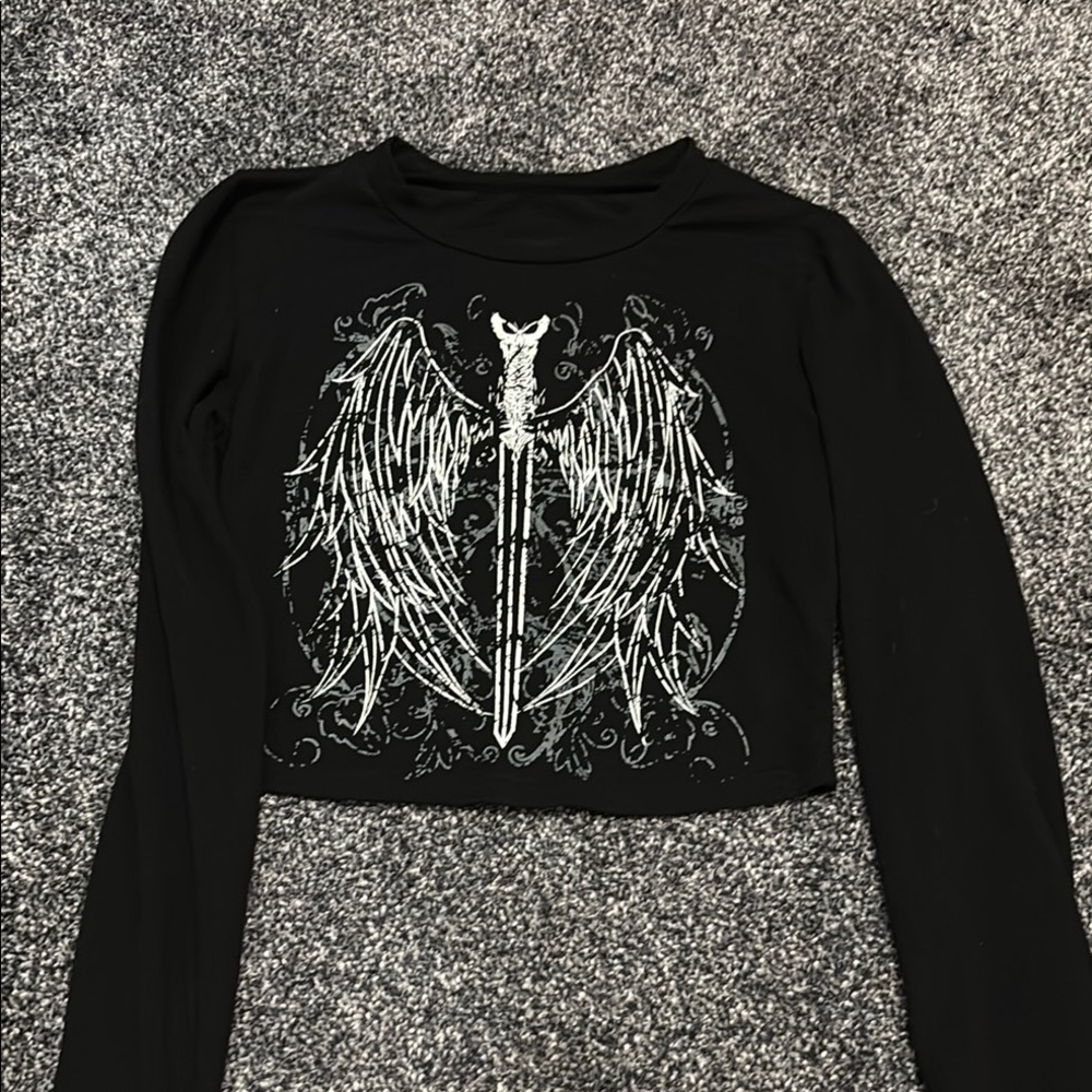 Black Long Sleeve Cropped Graphic T-Shirt with Wings